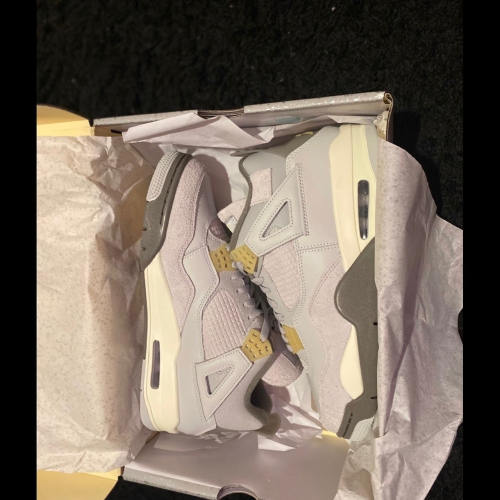 Jordan 4 retro size 10M